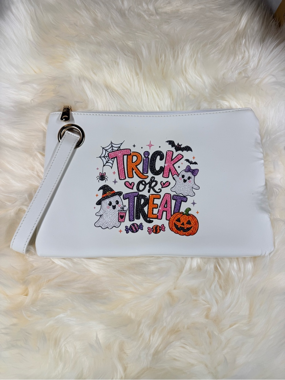 White 'Trick or Treat' Halloween Wristlet Clutch